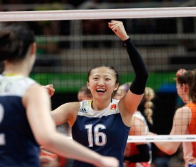 杨瀚森筑起禁飞区，单场七记盖帽点燃主场，中国男篮新长城显雏形